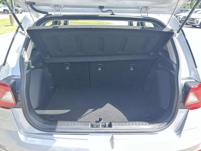 2025 Hyundai Venue SE
