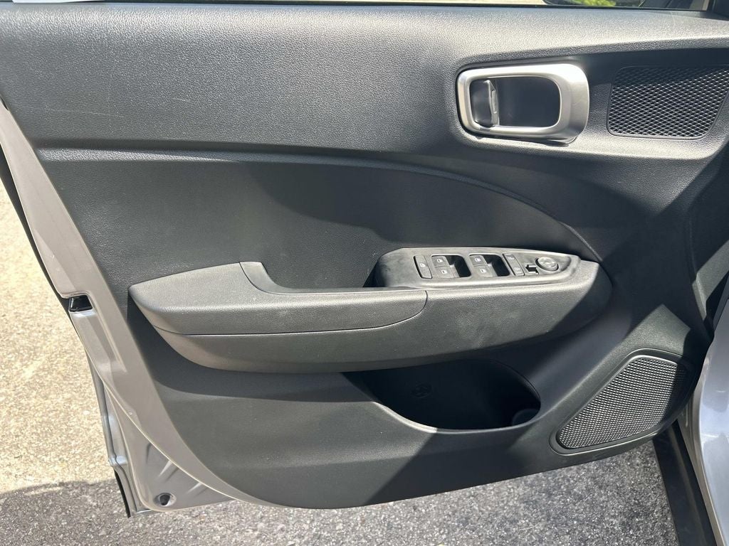 2025 Hyundai Venue SE