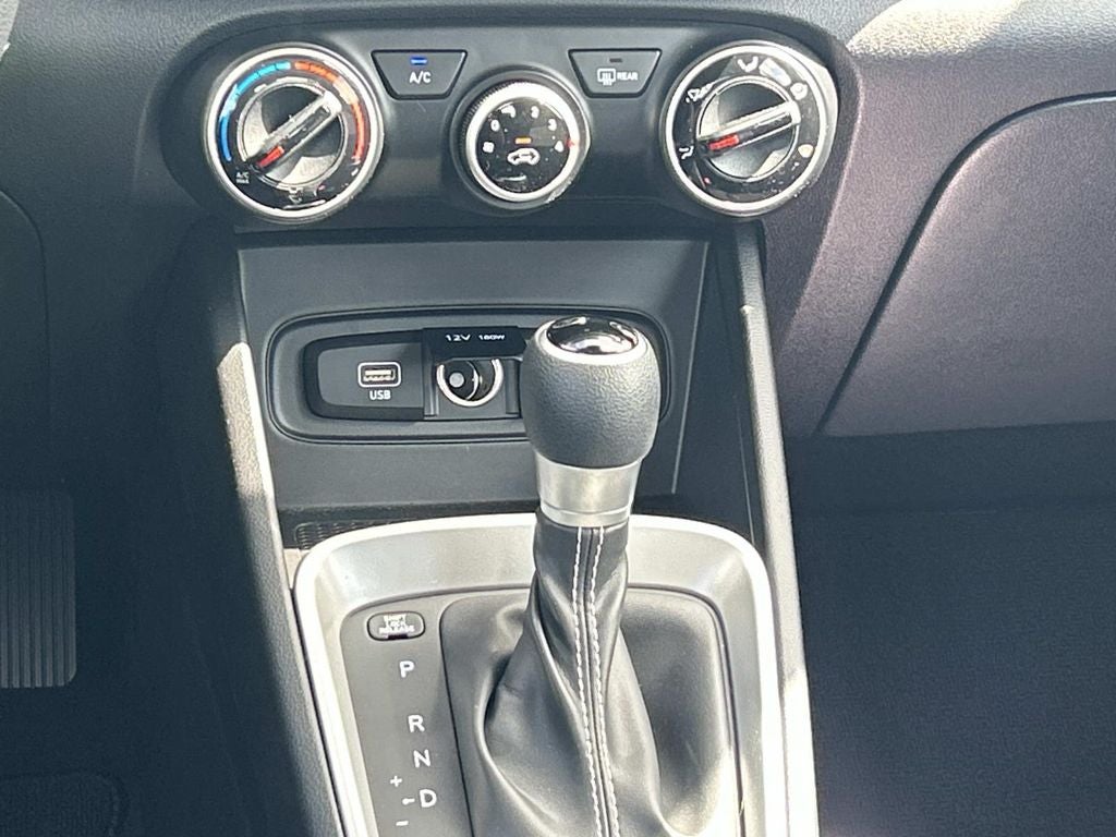 2025 Hyundai Venue SE