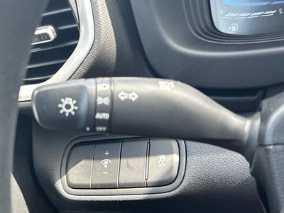2025 Hyundai Venue SE