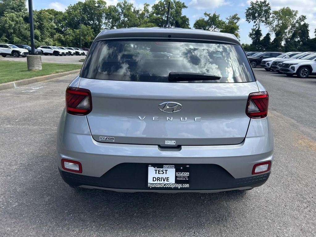 2025 Hyundai Venue SE