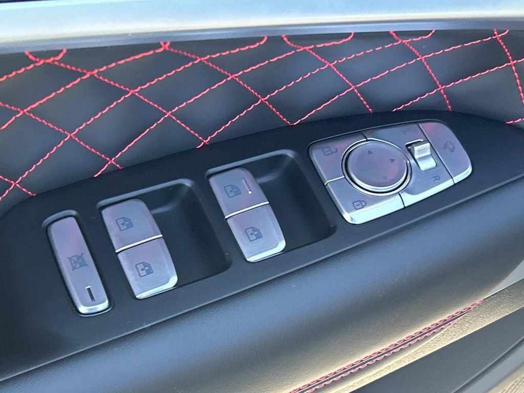 2025 Genesis G70 3.3T Sport Advanced