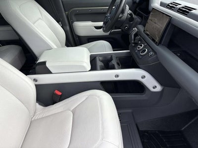 2025 Land Rover Defender X-Dynamic SE