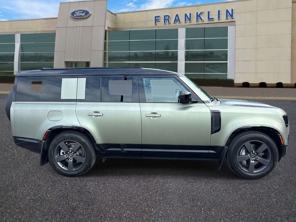 2025 Land Rover Defender X-Dynamic SE