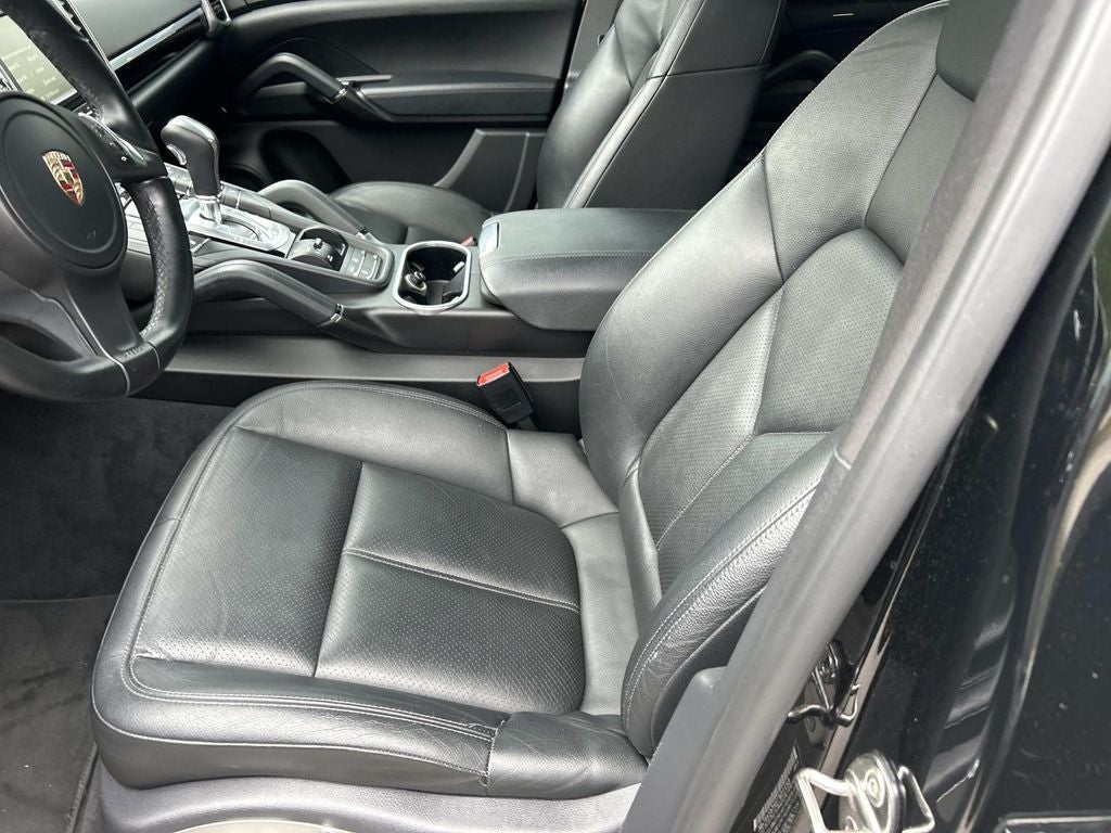 2014 Porsche Cayenne Platinum Edition