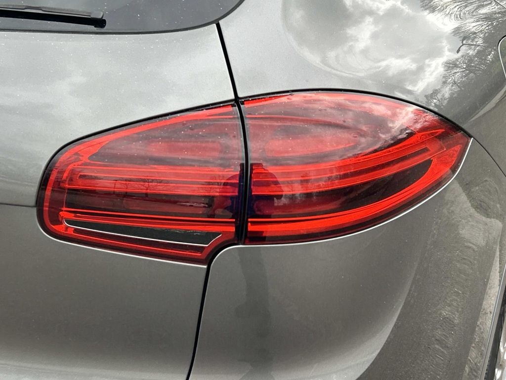 2018 Porsche Cayenne S Platinum Edition E-Hybrid