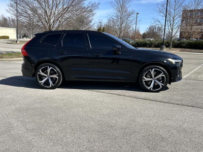 2022 Volvo XC60 R-Design