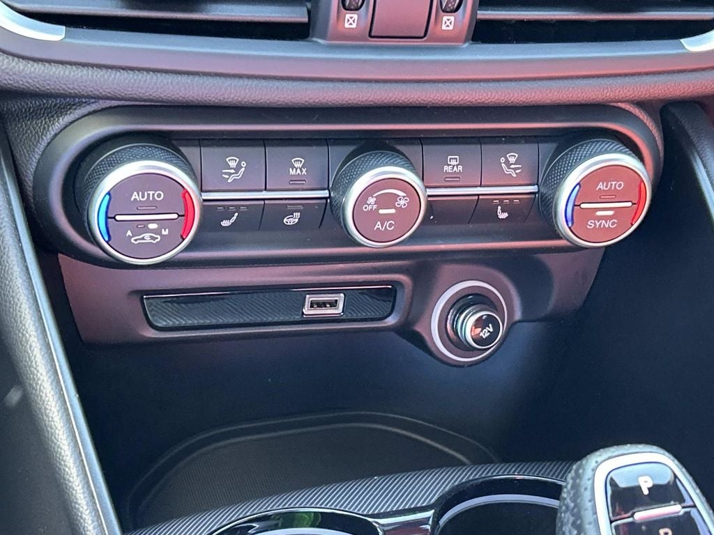 2022 Alfa Romeo Giulia Veloce