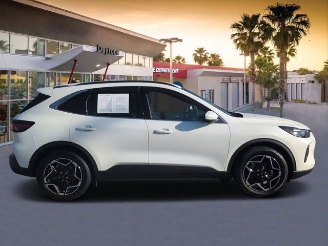 2025 Ford Escape Platinum
