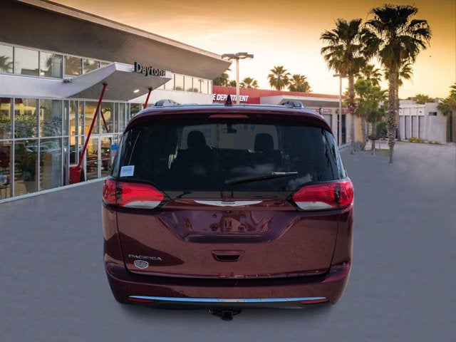 2020 Chrysler Pacifica Touring