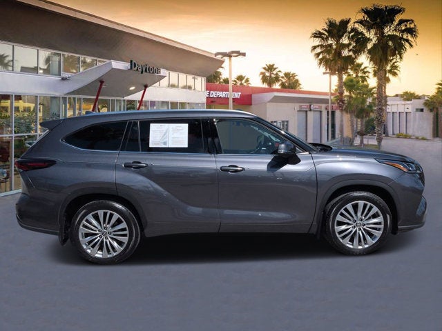 2024 Toyota Highlander Hybrid Platinum