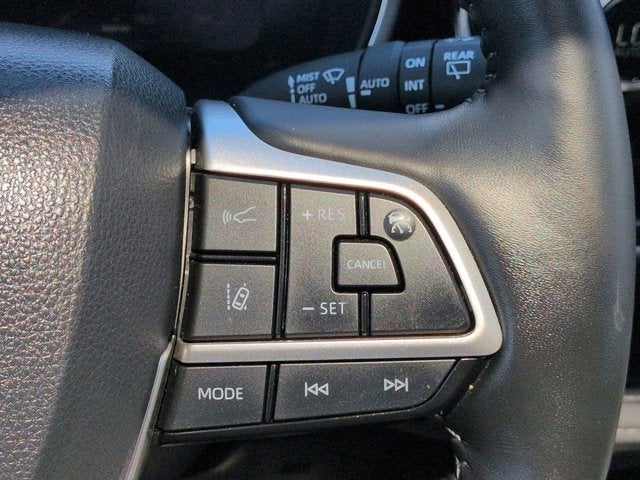 2024 Toyota Highlander Hybrid Platinum