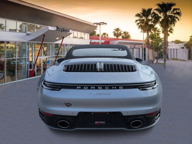 2022 Porsche 911 Carrera